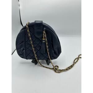 Saddle River evening bag quilted leather in navy